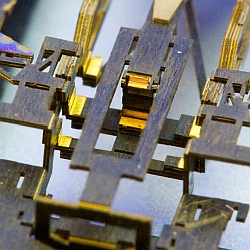 Close-up view of pop-up microbot (Harvard School of Engineering and Applied Sciences)